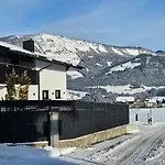 Haus Einbergblick * Абтенау